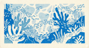 青一色で描かれたサンゴ礁と群れで泳ぐ小さな魚たちのイラスト